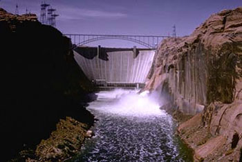 Picture of Glen Canyon Dam